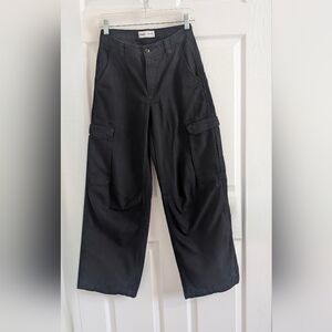 TNA Aritzia Supply Cargo Pants Black Wide Leg High Waisted - Size 2 - Pristine